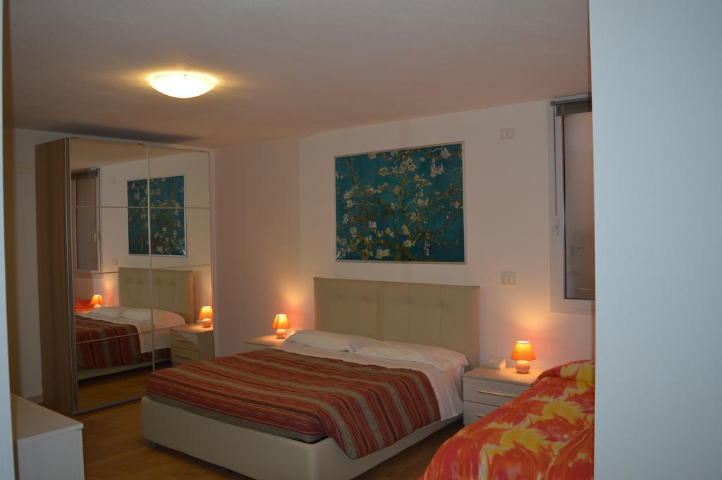 Residence Boschetti Manerba del Garda Phòng bức ảnh