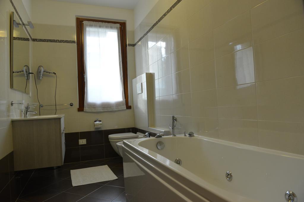 Residence Boschetti Manerba del Garda Phòng bức ảnh