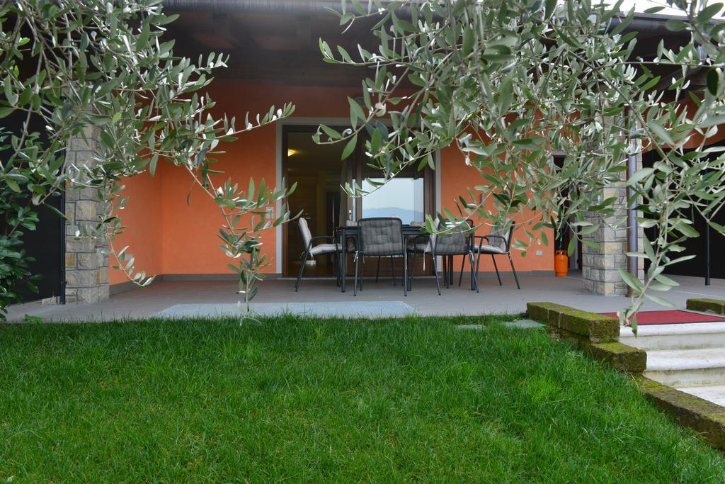 Residence Boschetti Manerba del Garda Ngoại thất bức ảnh