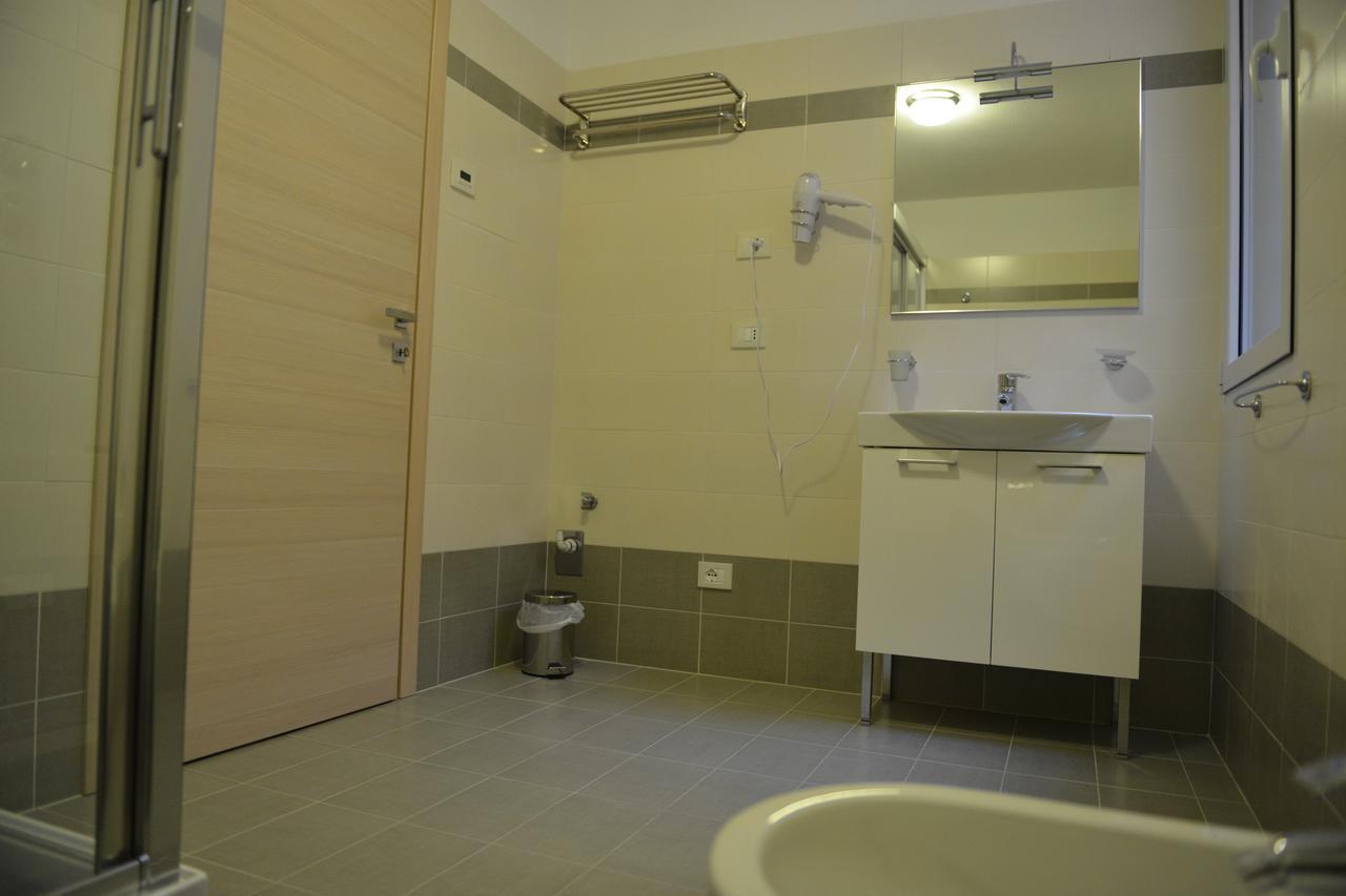 Residence Boschetti Manerba del Garda Ngoại thất bức ảnh